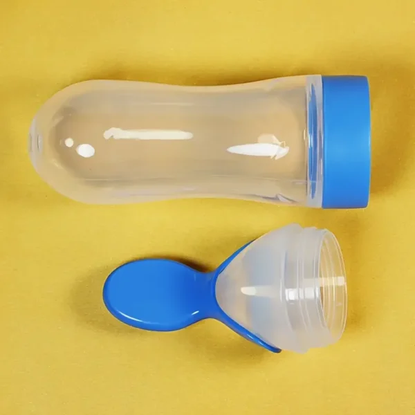 Squeezed silicone food spoon, made of soft material that won't harm babies, is a magical tool for feeding baby food - Image 2