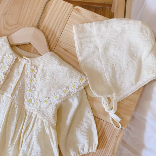 Daisy Romper with Hat for Infants 0-2 Years Old: Spring/Autumn Baby Girl Jumpsuit Newborn Clothing - Image 5