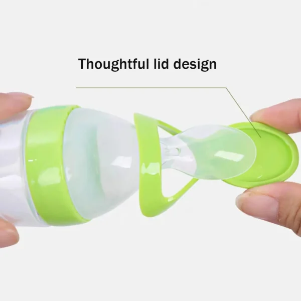 Squeezed silicone food spoon, made of soft material that won't harm babies, is a magical tool for feeding baby food - Image 6